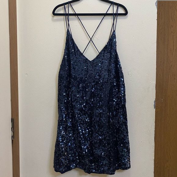 Free People Dresses & Skirts - Free People strappy sequin mini dress size M